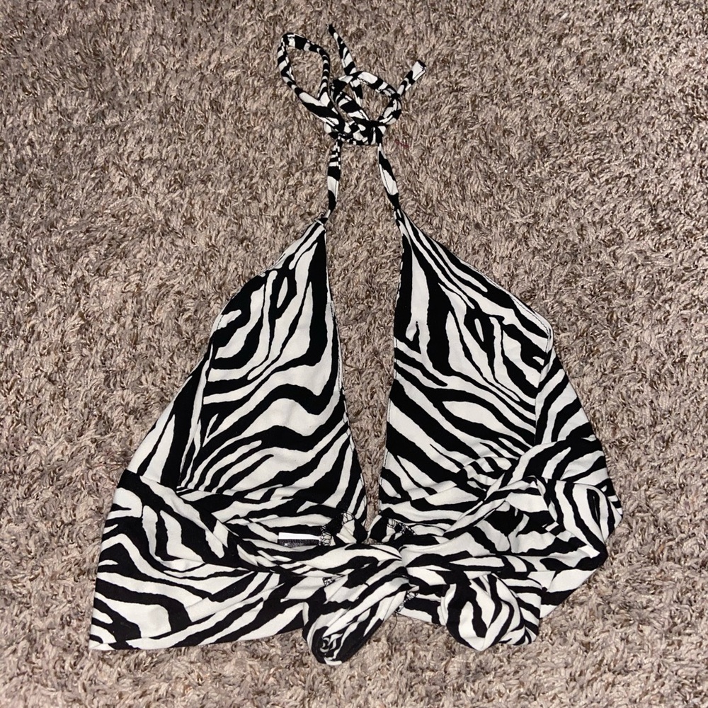 super cute top! - Picture 2 of 3